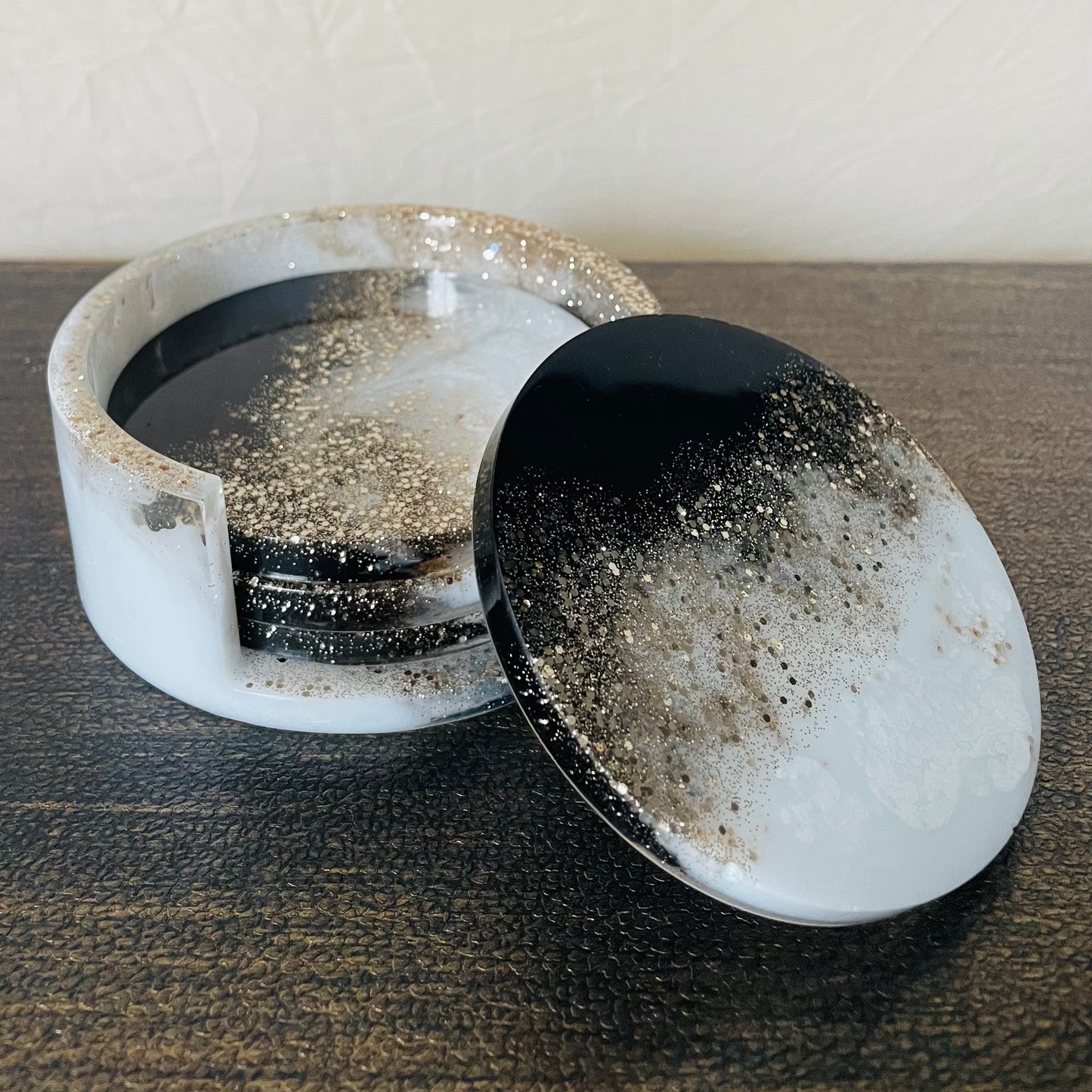 Round Coaster with Holder